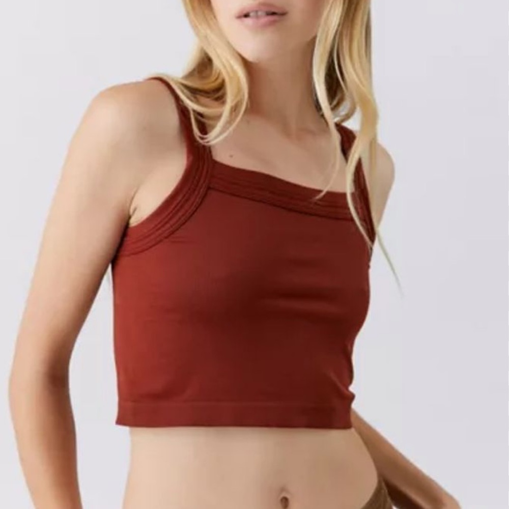 NWT Out From Under Outsiders Seamless Ribbed Bra Top